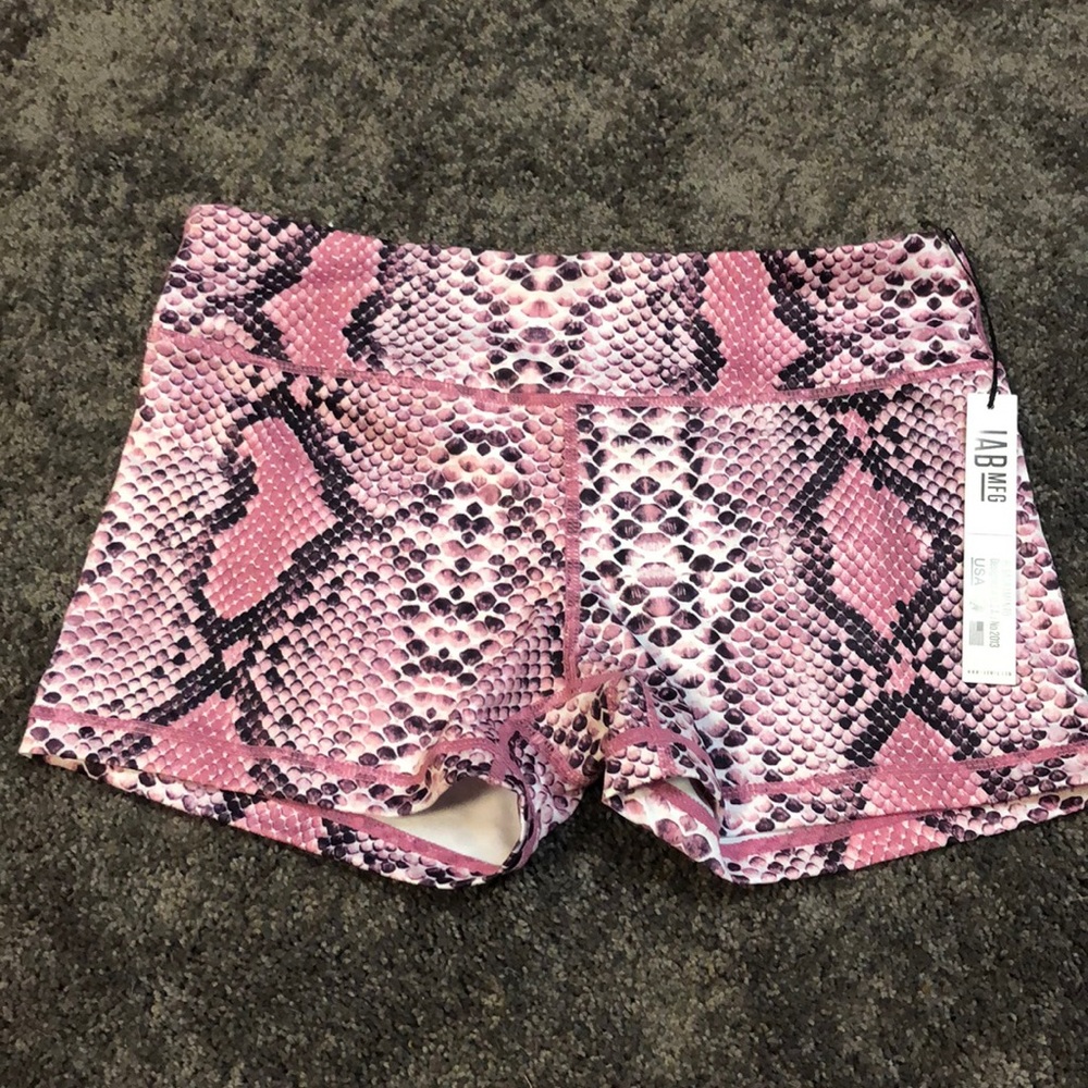IABMFG Snakeskin Pink Shorts Size M